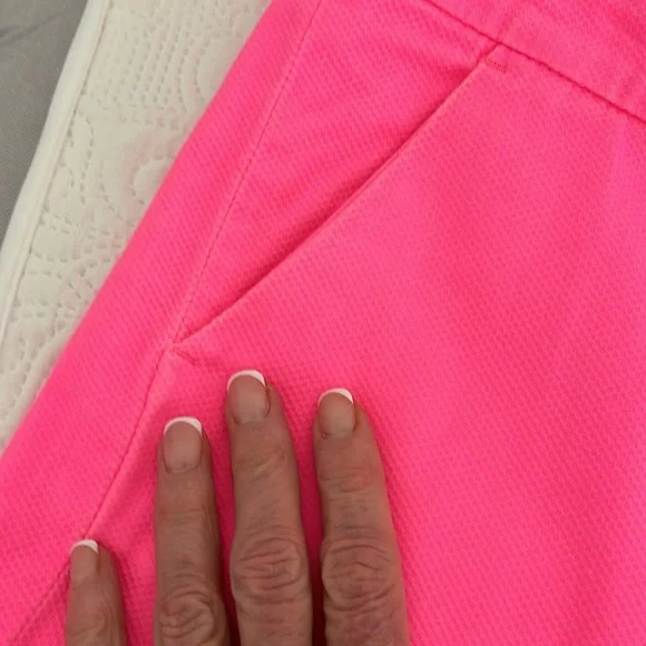 Lilly Pulitzer Buttercup Stretch Shorts in color Pink Isle, Size 10. - Picture 13 of 13